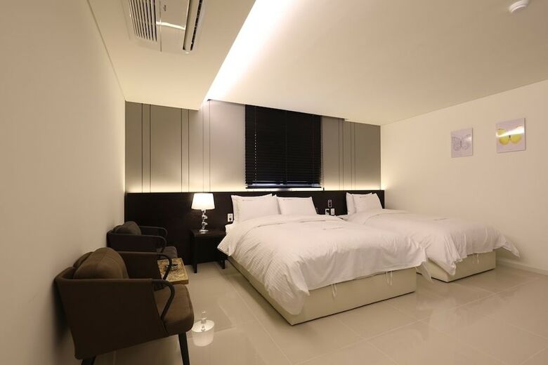 Suwon Saint Hotel