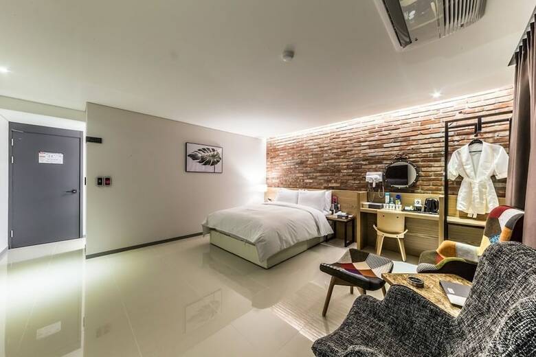 Suwon Saint Hotel