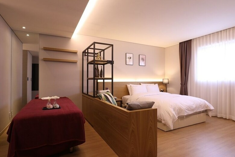 Suwon Saint Hotel