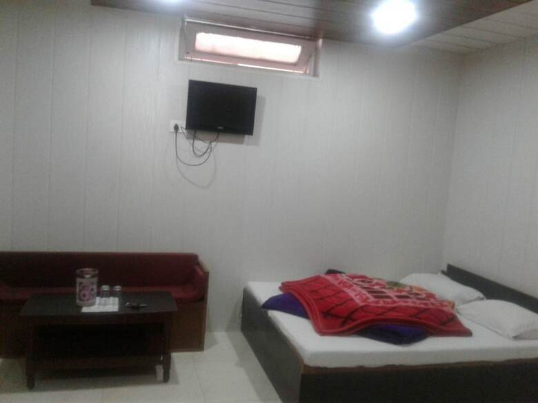 Hotel Neelam Raj