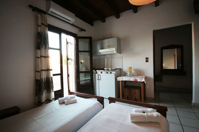 Hotel Chania Rooms