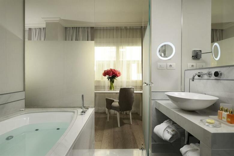 Hotel Ponte Vecchio Suites & Spa