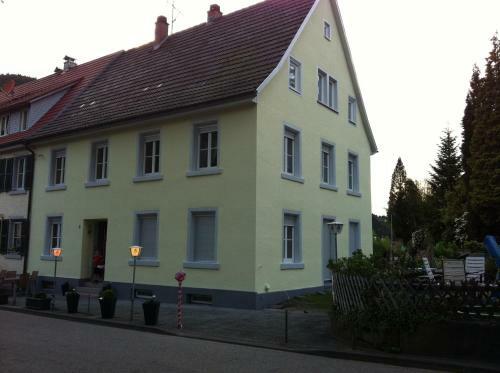 Hostal Gasthaus Sch�tzen
