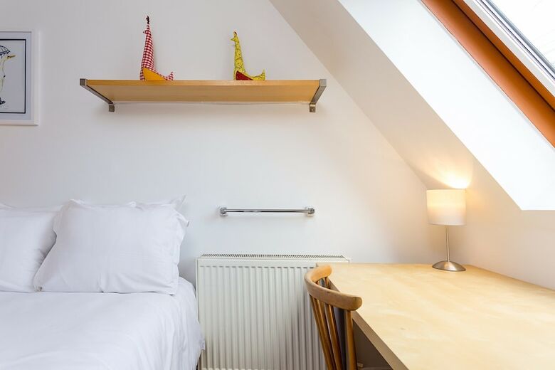 Spacious 4 Bedroom Home In East London