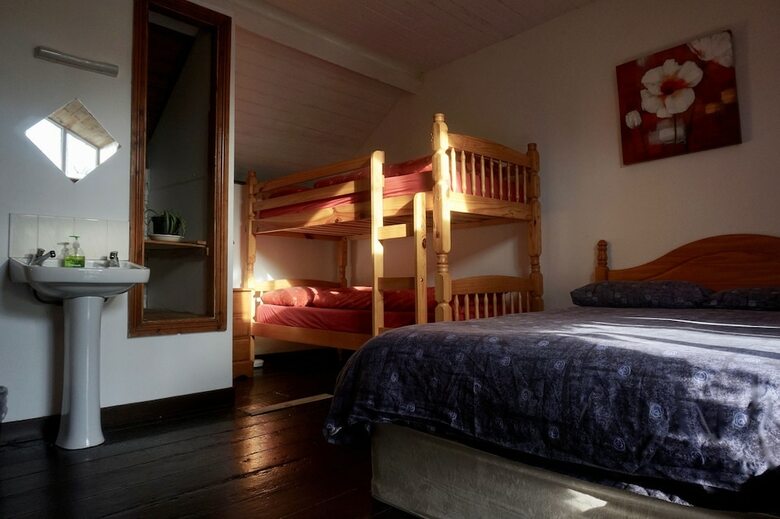Hostal Russagh Mill Hostel