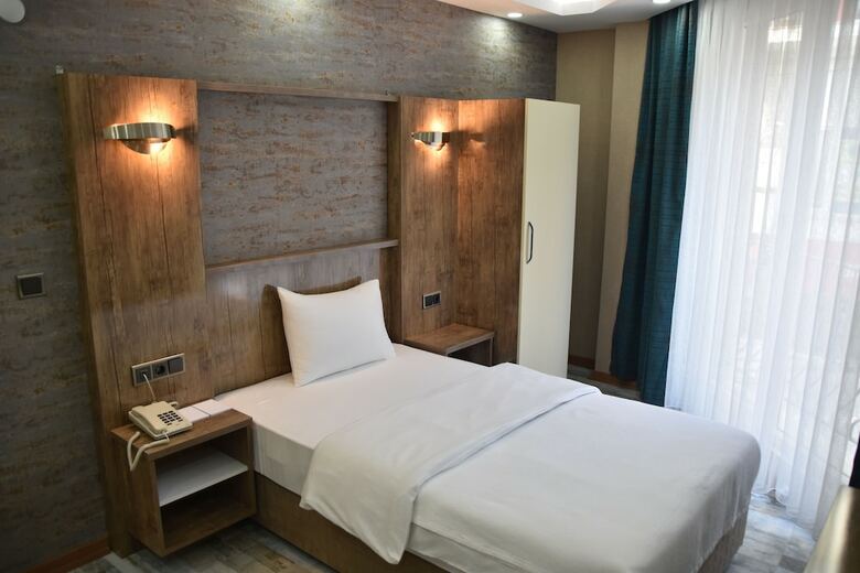 Hotel Tum Palace Otel