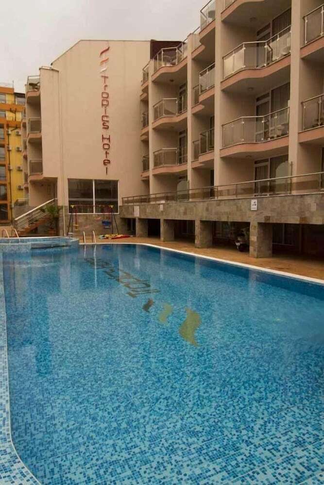 Tropics Hotel