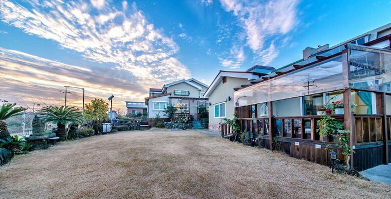 Seongsan Hill Pension