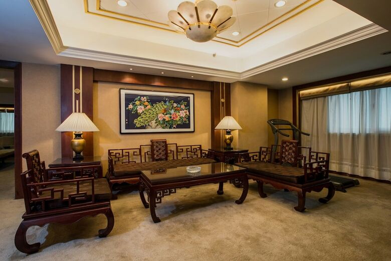 Excemon Xinjiang Yilite Hotel