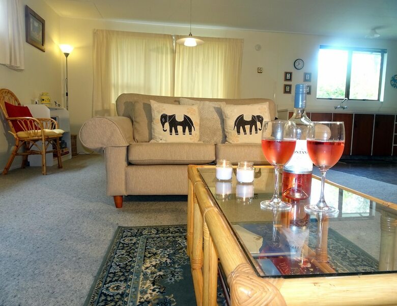 Smokebush Cottage - Free Wifi