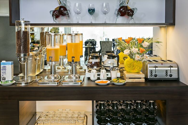 Halina Hotel & Apartment