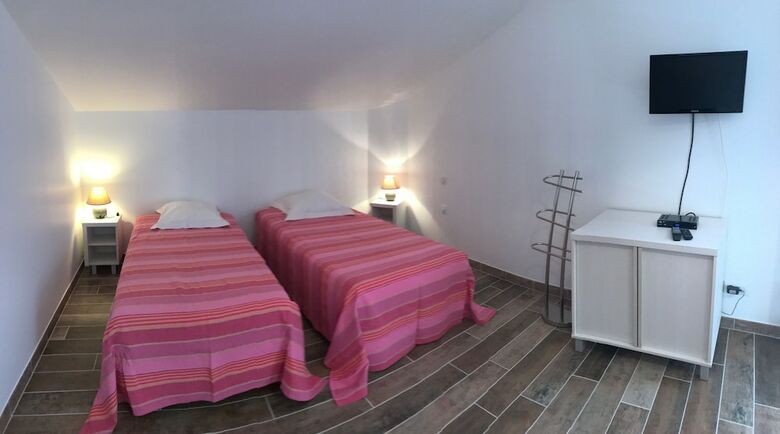 Villa La Maison De C�r�s