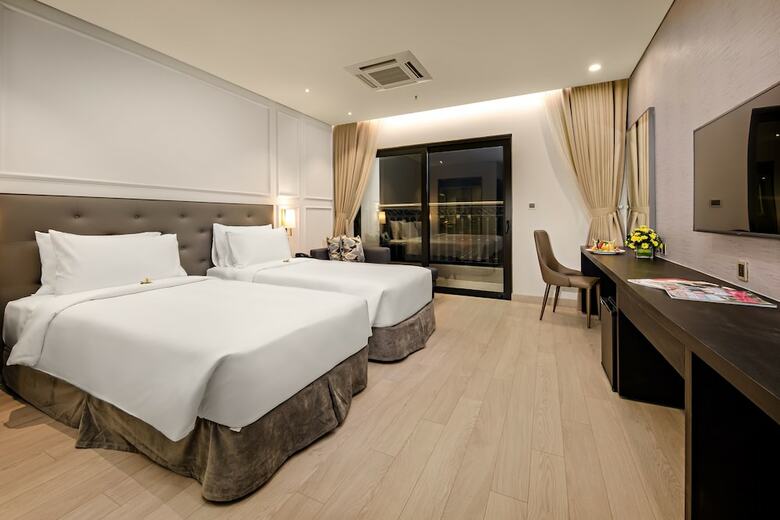 Hotel Danang Golden Bay