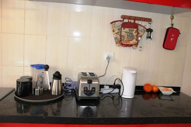 Crystal Glow Serviced Apartment