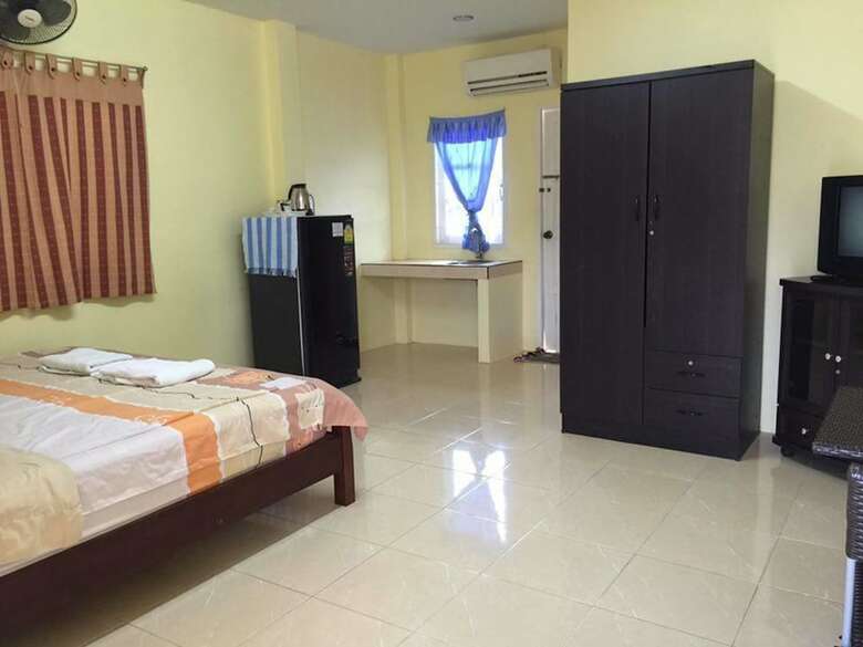 Hotel Bangtao Corner