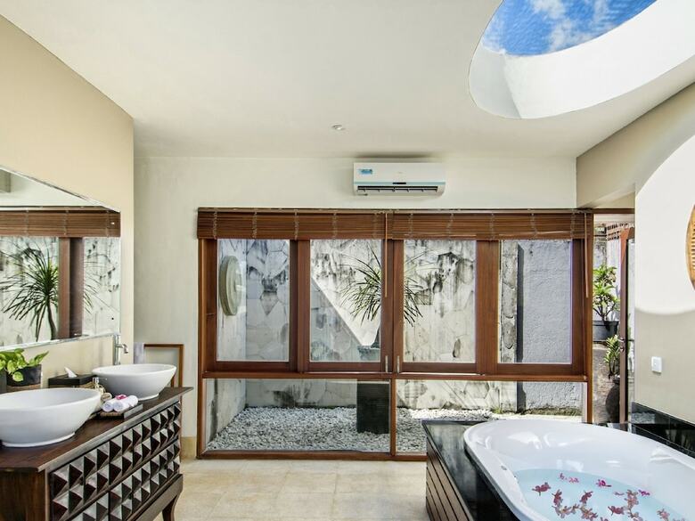 Villa M Bali Seminyak