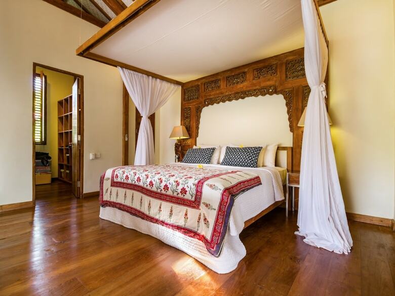 Villa Desa Roro Estate