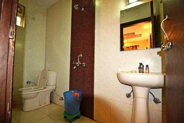 Hotel Golden Wings