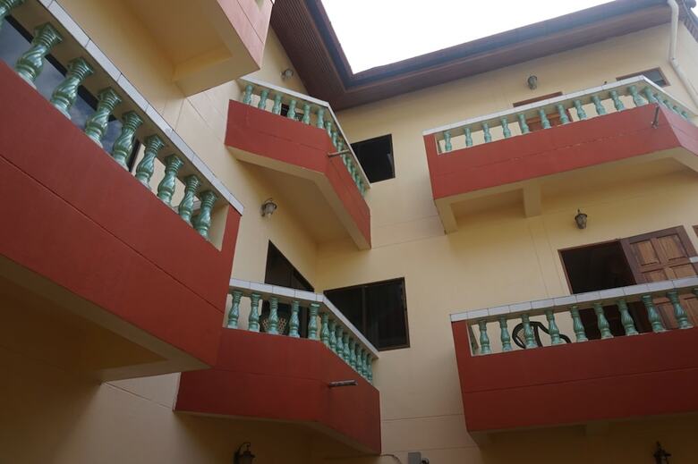 Hotel Ban Elephant Blanc Apartment