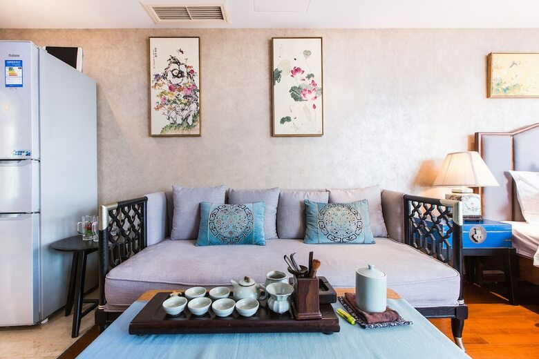 Summer Flower Apartment