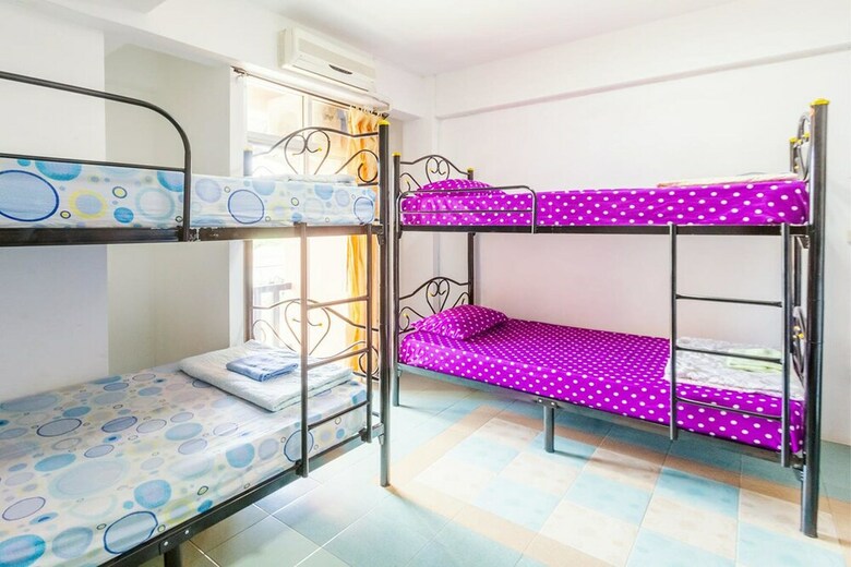 Hostal Paulee's House