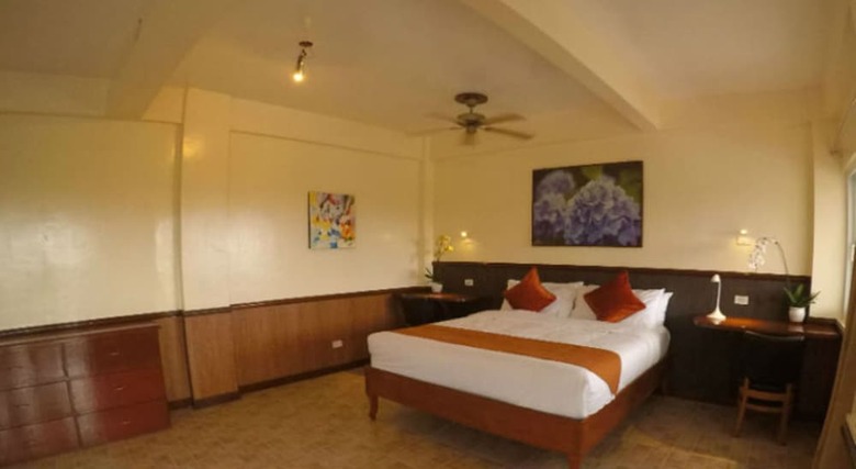 Villa Monkey Beach Dive Resort