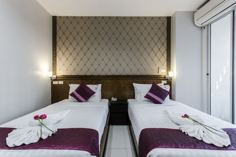 7q Bangla Hotel