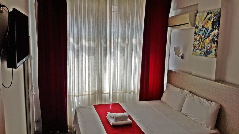 Ferah Hotel