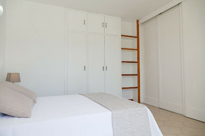 Uhc Novelty Apartments