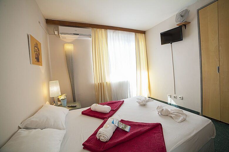 Bip Hotel