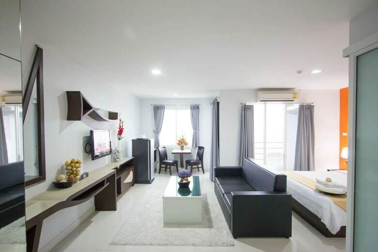 Primetime Hotel