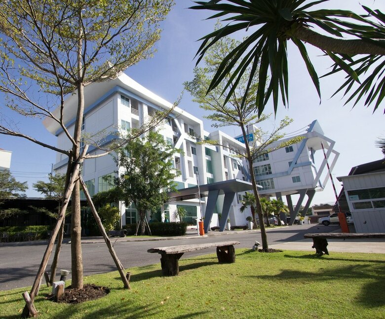 Primetime Hotel
