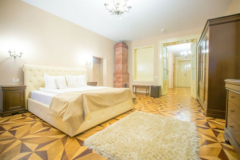 Hotel Safrano Palace