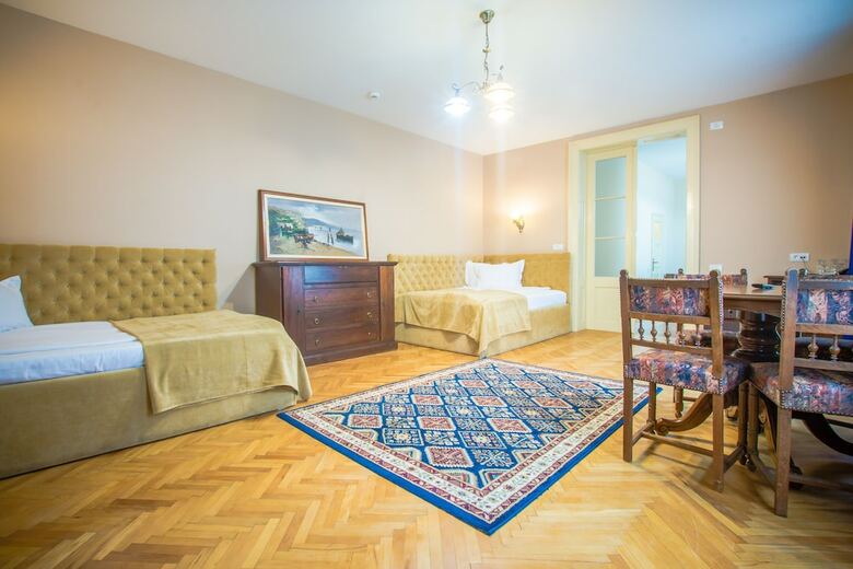 Hotel Safrano Palace
