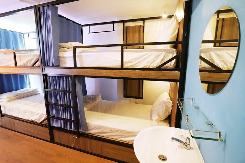 Hostal Fourc Hotel - Hostel
