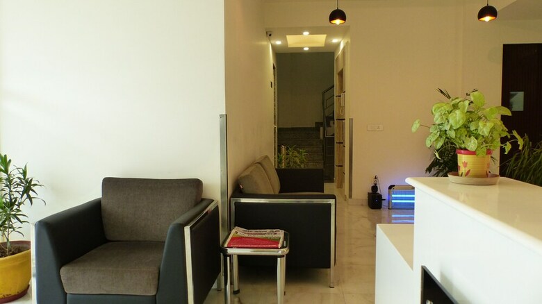 Hotel Sai Village Cyber Park