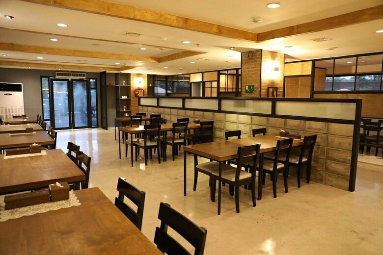 Koregon Hotel