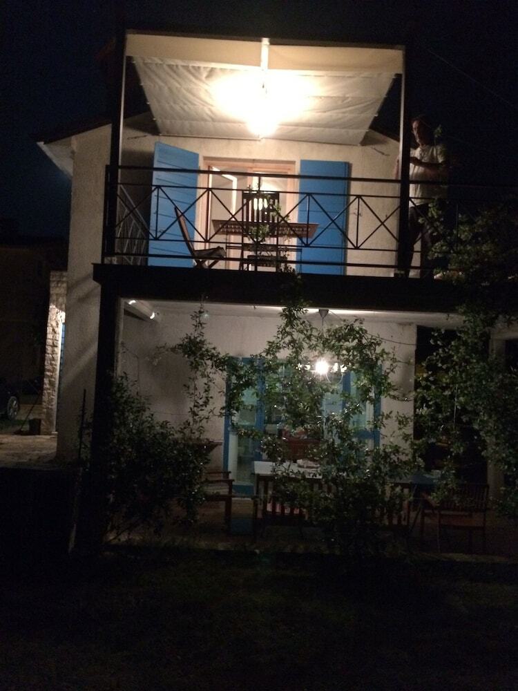 Apartments Ivas