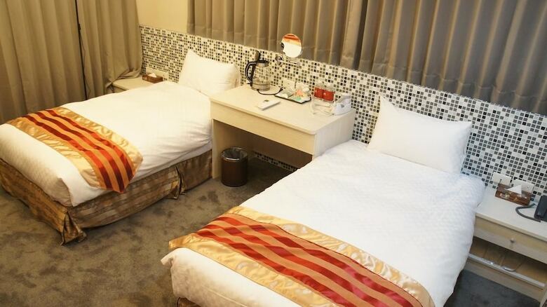 Shun-yi Hotel