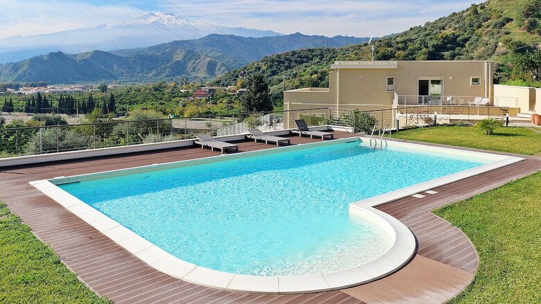 Hotel Sik� Holiday Home