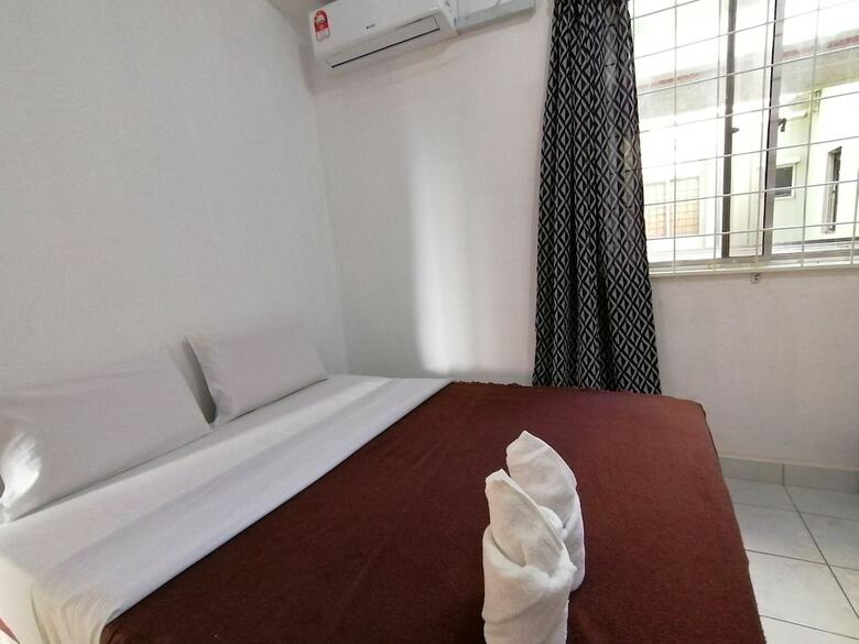 Hotel Api-api Guest House
