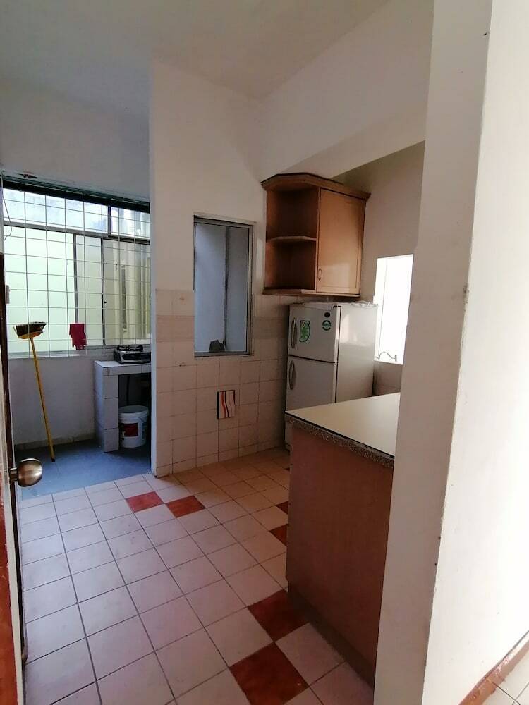 Hotel Api-api Guest House