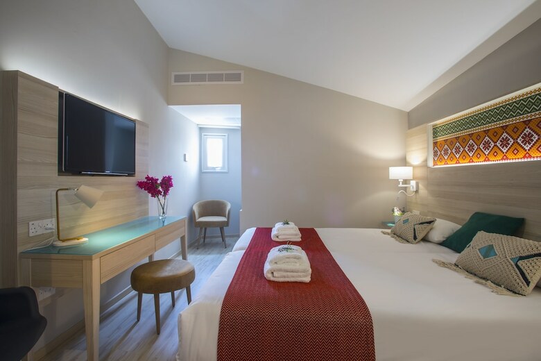 Hotel Leonardo Cypria Bay- All Inclusive
