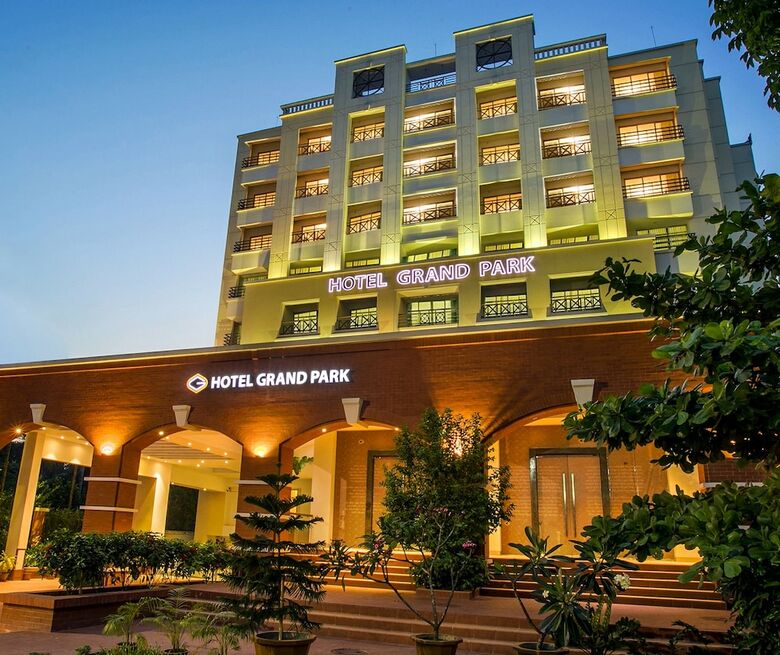 Hotel Grand Park