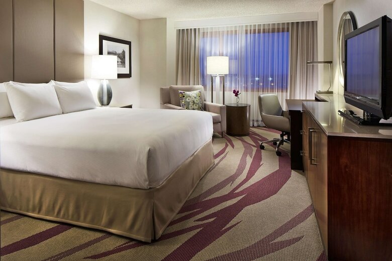 Hilton Long Beach Hotel