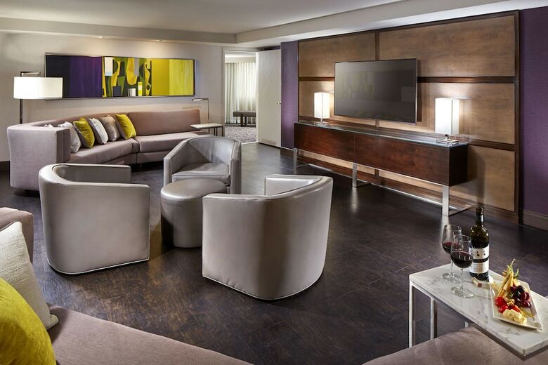 Hilton Long Beach Hotel