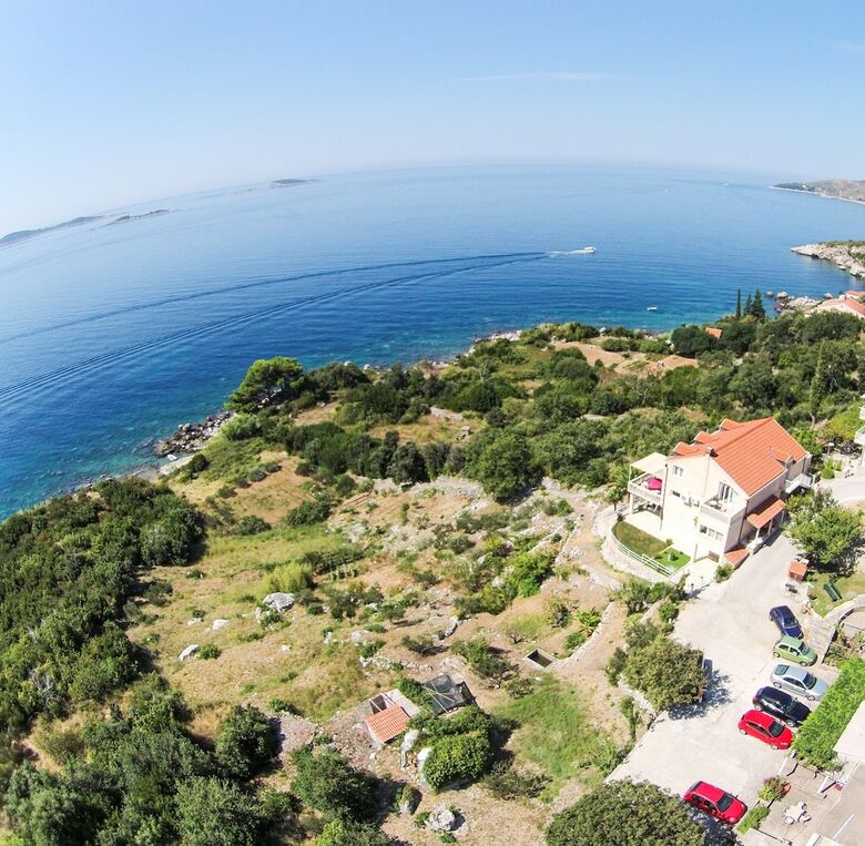 Apartments Lira
