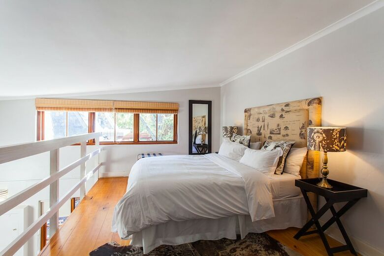 Hotel 5 Seasons Guest House