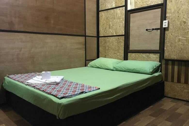 Hostal Cafe Del Sunshine - Hostel
