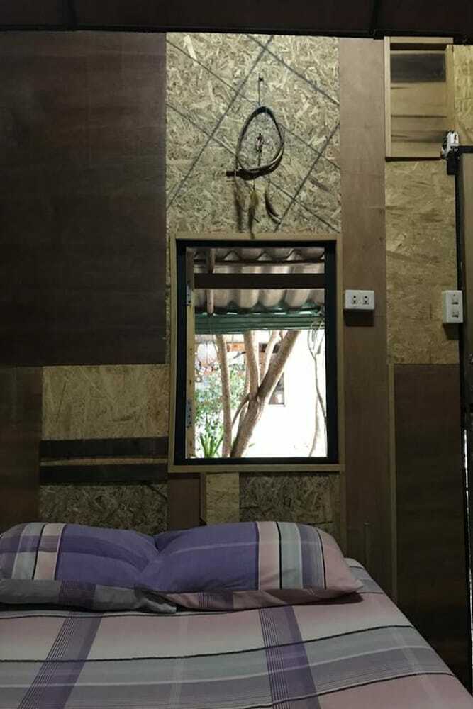 Hostal Cafe Del Sunshine - Hostel